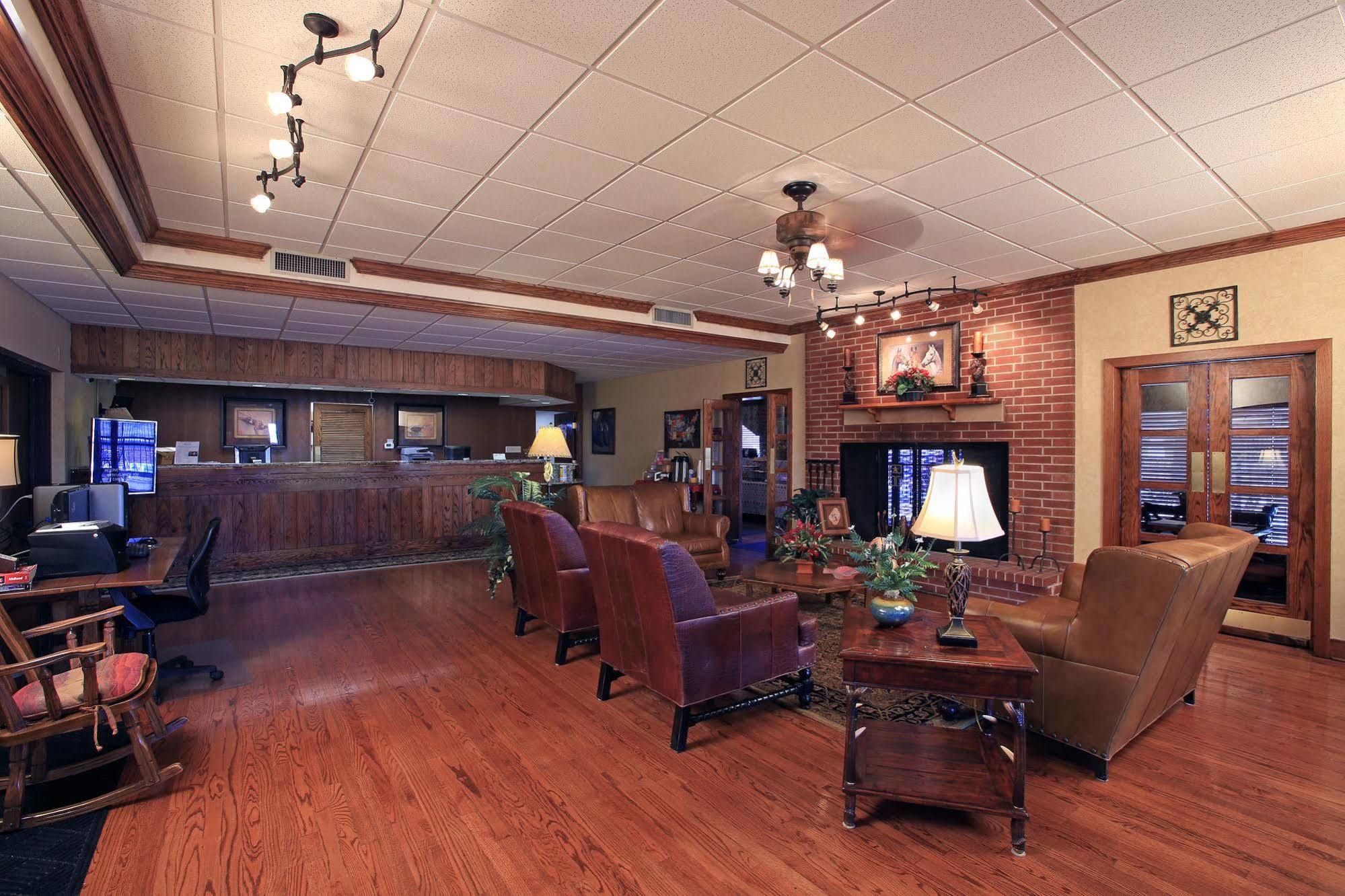 Plaza Inn Midland Extérieur photo